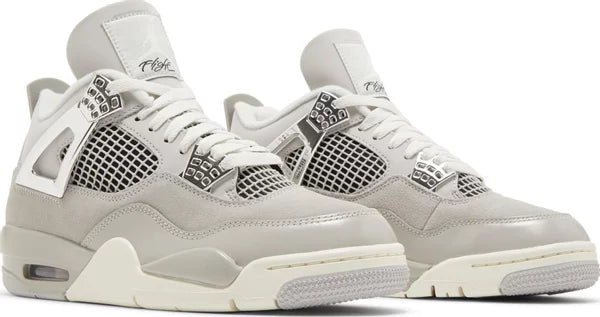 Jordan-4-W-Retro-Frozen-Moments