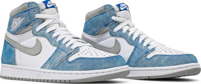 Jordan-1-Retro-High-OG-Hyper-Royal